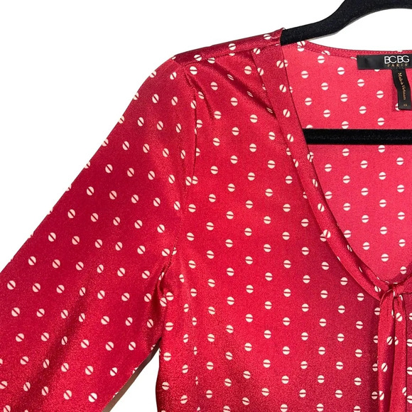 BCBG Paris Red & White Printed Tie Neck V-neck Long Sleeve Blouse Xsmall Women’s - Picture 3 of 11